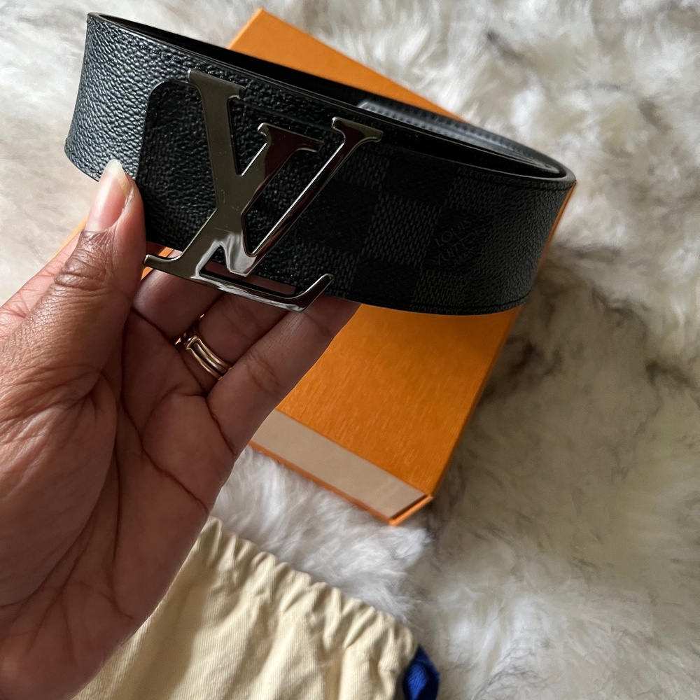 Men’s LV Damier print reversible belt